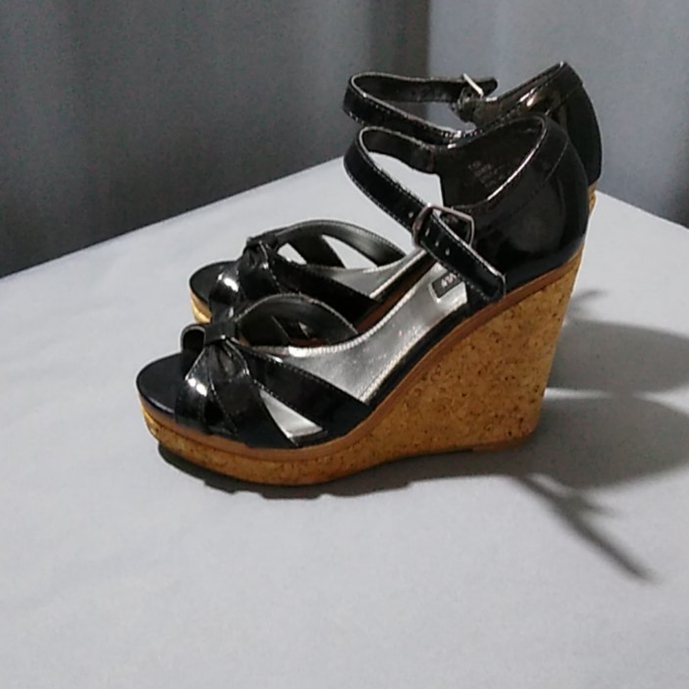White House/Black Market Wedges size 7.5